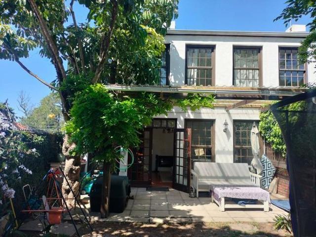 3 Bedroom townhouse sectional to rent in Wynberg Upper, Cape Town