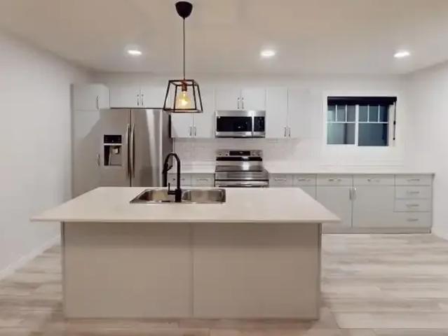 3 Bedroom Townhouse Spruce Grove AB 104841822
