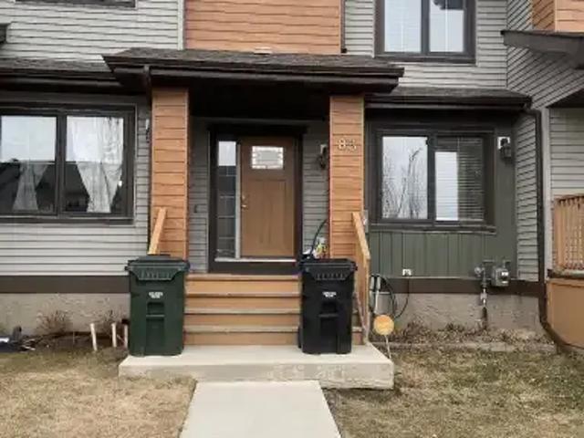3 Bedroom Townhouse Spruce Grove AB 105580812