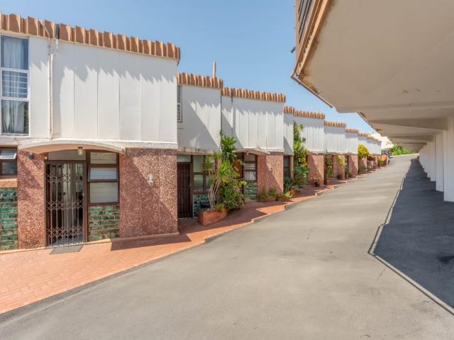 3 Bedroom Townhouse To Let in Umgeni Park