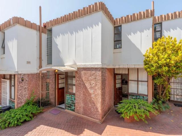 3 Bedroom Townhouse To Let in Umgeni Park