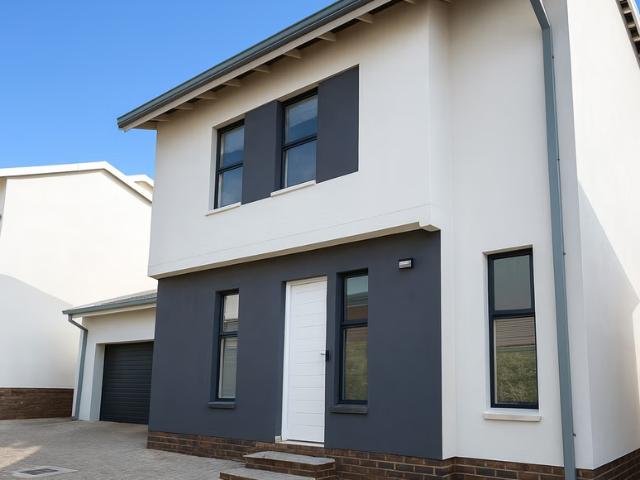 3 Bedroom Townhouse To Let in Amorosa