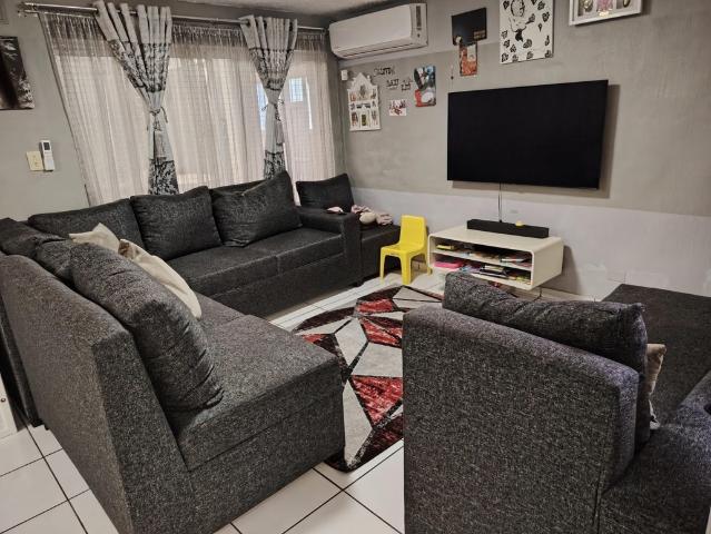 3 Bedroom Townhouse To Let in Ashley