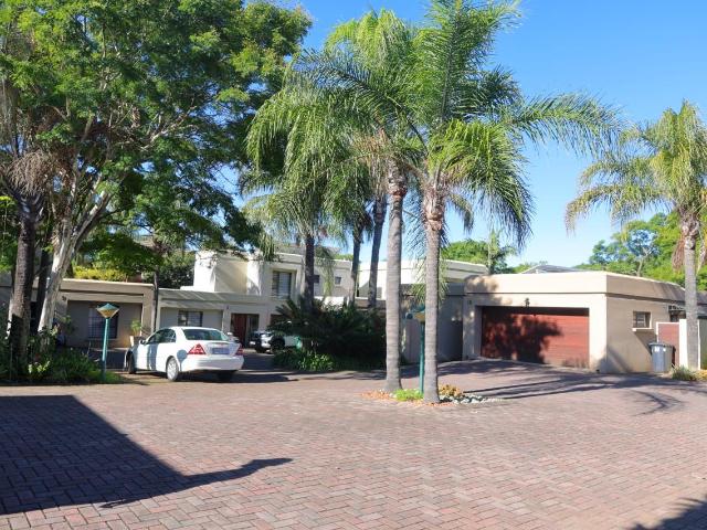 3 Bedroom Townhouse To Let in Brooklyn
