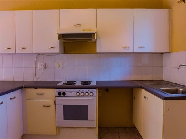 3 Bedroom Townhouse To Let in Brackendowns