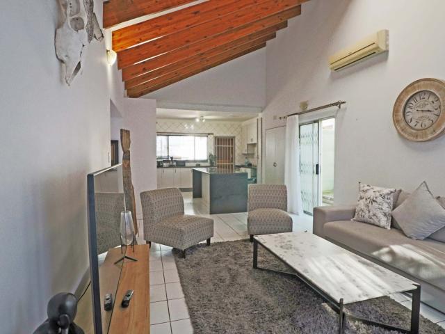 3 Bedroom Townhouse To Let in Bryanston