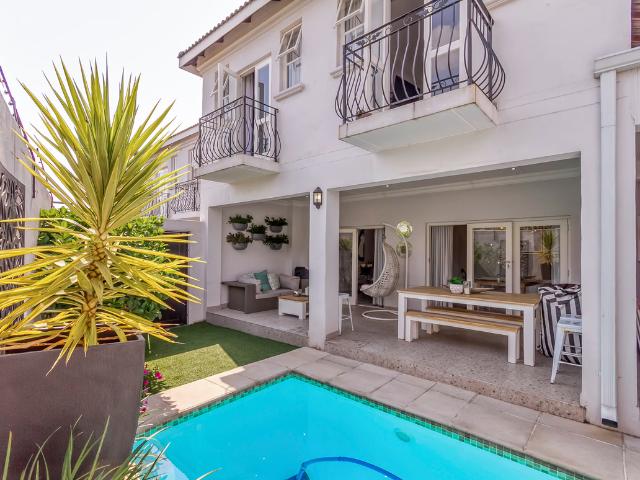 3 Bedroom Townhouse To Let in Bryanston