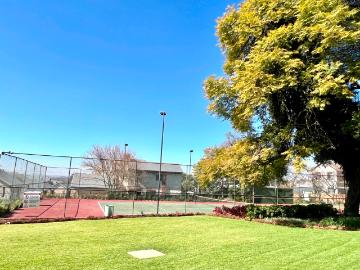 3 Bedroom Townhouse To Let in Candlewoods Country Estate