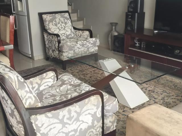 3 Bedroom Townhouse To Let in Die Heuwel