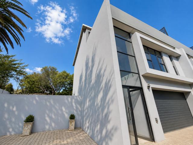 3 Bedroom Townhouse Rented in Illovo