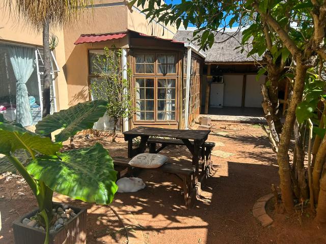 3 Bedroom Townhouse To Let in Krugersdorp North