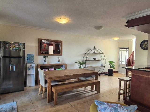 3 Bedroom Townhouse To Let in La Lucia