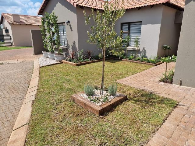 3 Bedroom Townhouse To Let in Melodie