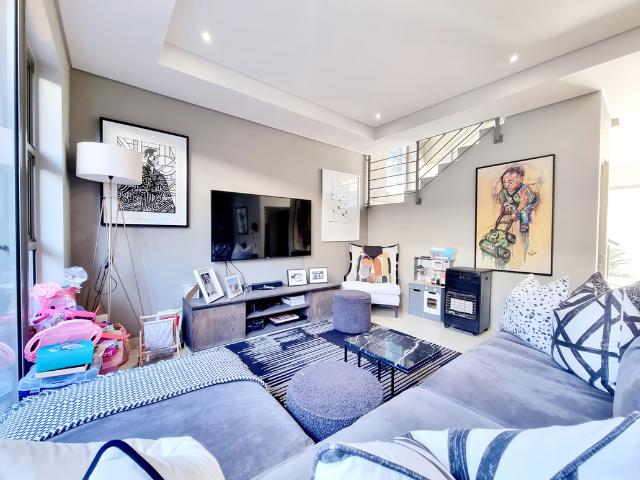 3 Bedroom Townhouse To Let in Oaklands