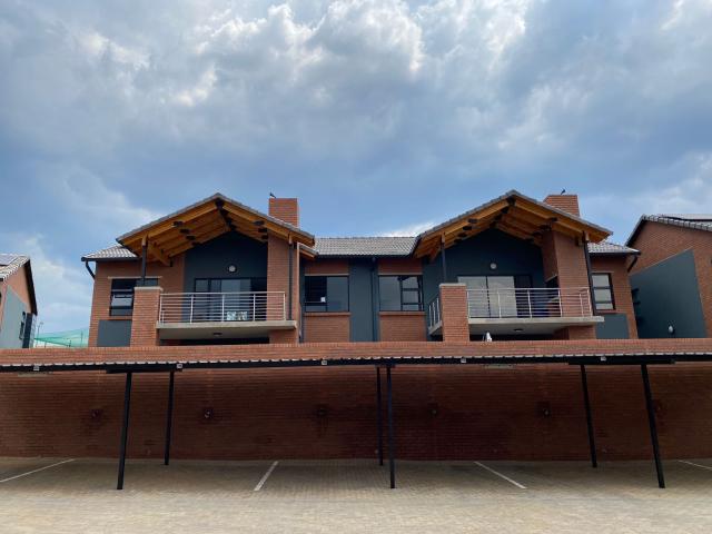 3 Bedroom Townhouse To Let in Olympus AH