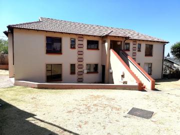 3 Bedroom Townhouse To Let in Risana