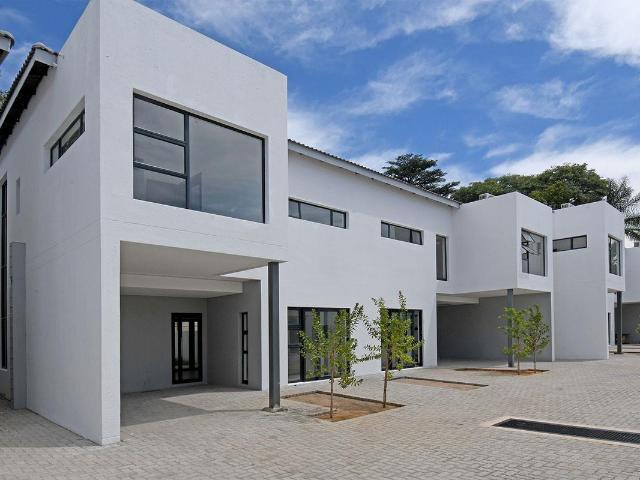 3 Bedroom Townhouse To Let in Sandown