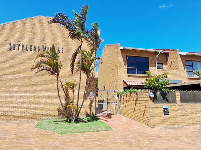 3 Bedroom Townhouse To Let in South End