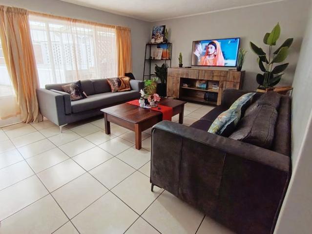 3 Bedroom Townhouse To Let in St Georges Park