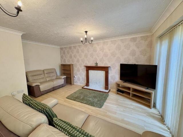 3 bedroom townhouse to rent