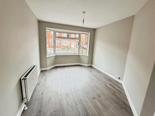 3 bedroom townhouse to rent