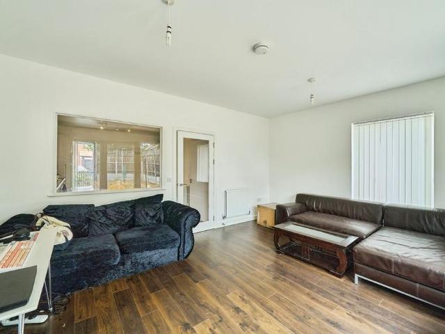 3 bedroom townhouse to rent