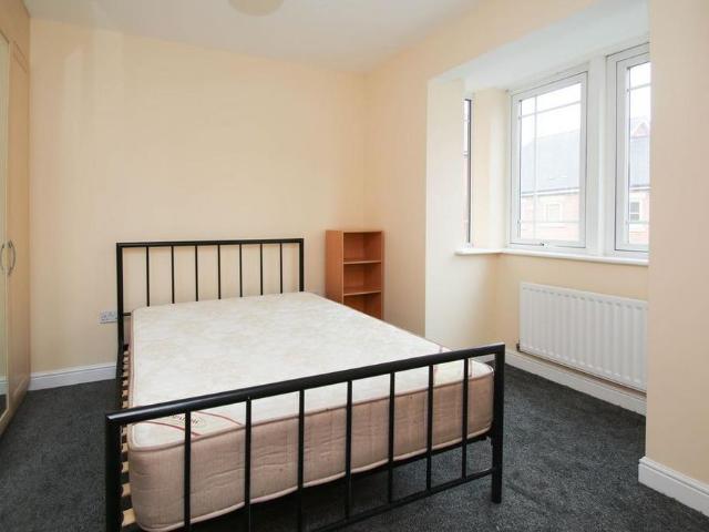 3 bedroom townhouse to rent