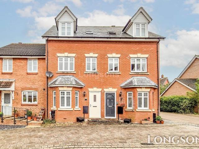 3 bedroom townhouse to rent