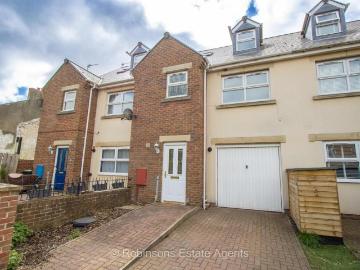 3 bedroom townhouse to rent