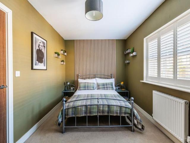 3 bedroom townhouse to rent