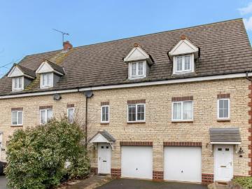 3 bedroom townhouse to rent