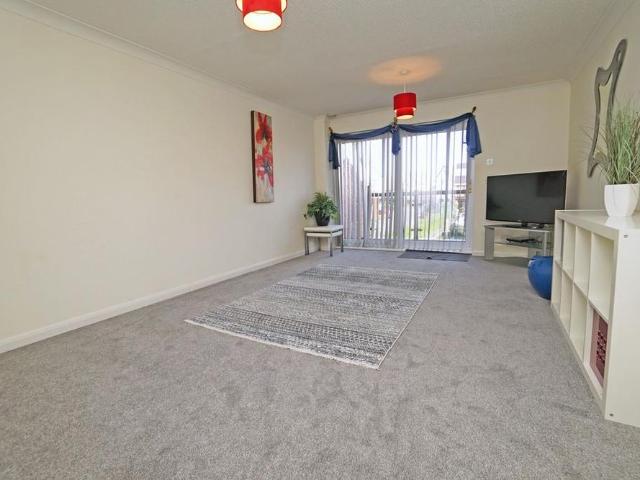 3 bedroom townhouse to rent