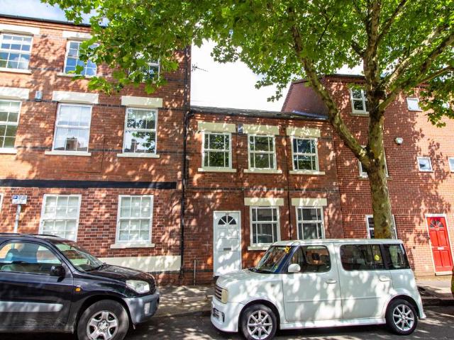 3 bedroom townhouse to rent