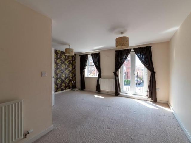 3 bedroom townhouse to rent