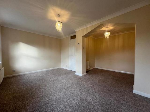 3 bedroom townhouse to rent