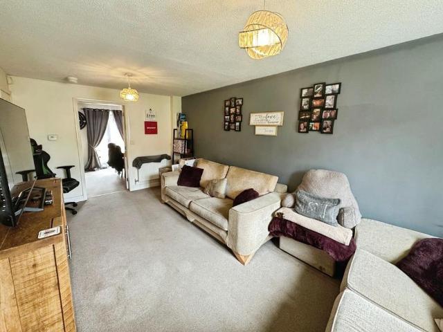 3 bedroom townhouse to rent