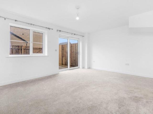 3 bedroom townhouse to rent