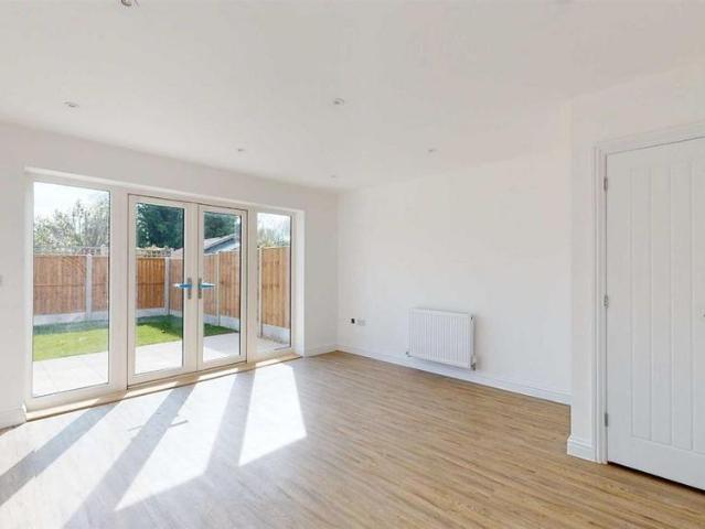 3 bedroom townhouse to rent