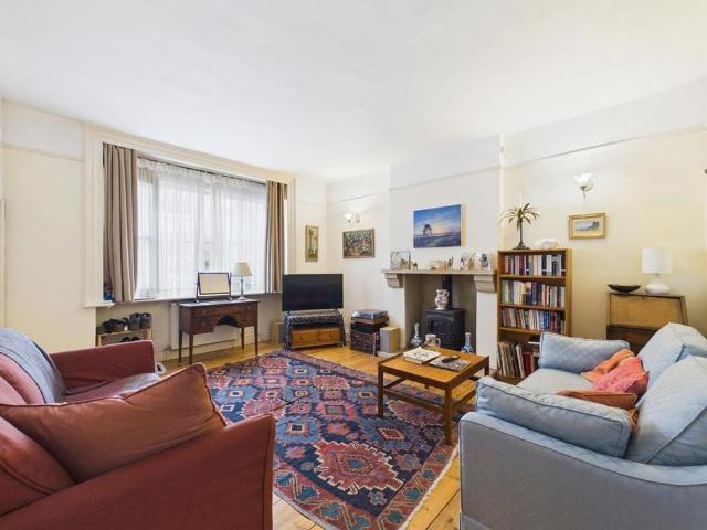 3 bedroom townhouse to rent