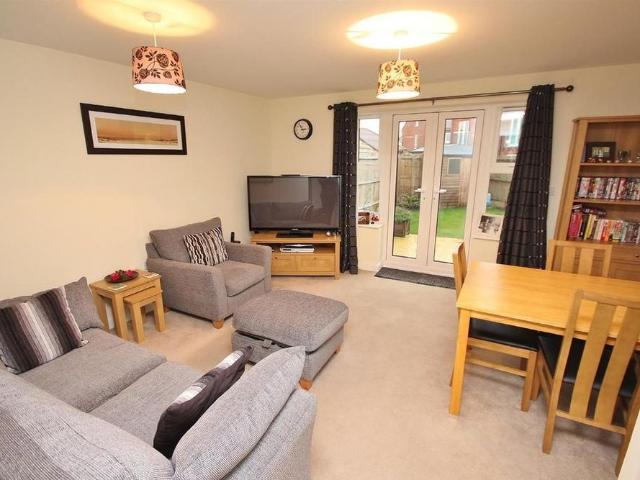 3 bedroom townhouse to rent