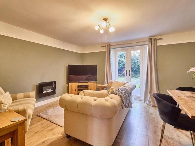 3 bedroom townhouse to rent