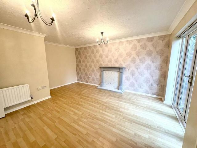 3 bedroom townhouse to rent