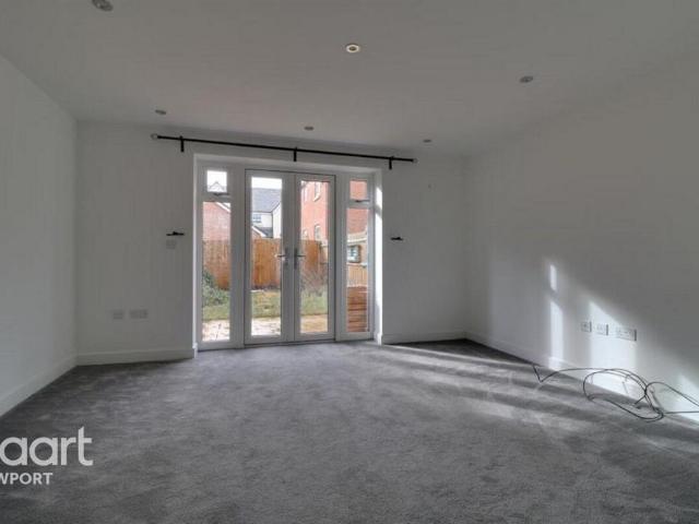 3 bedroom townhouse to rent