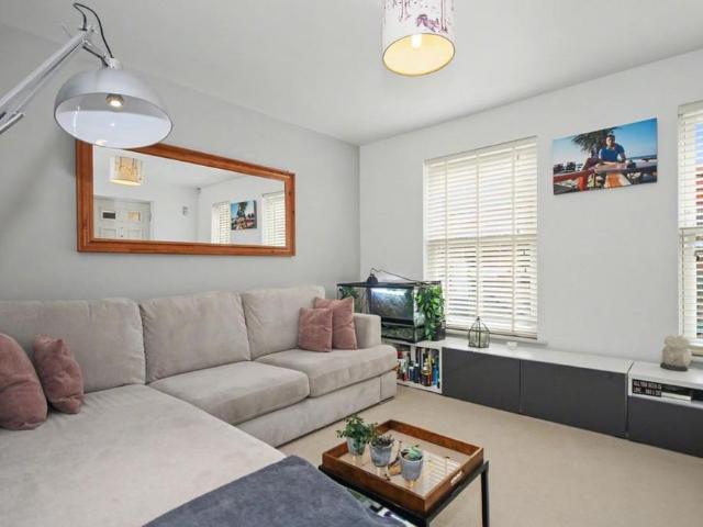 3 bedroom townhouse to rent