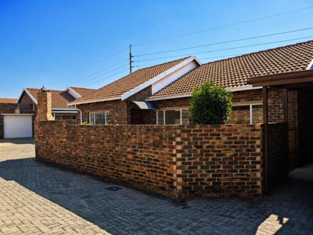 3 Bedroom Townhouse to Rent
