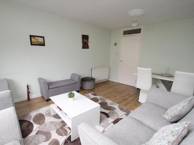 3 bedroom townhouse to rent
