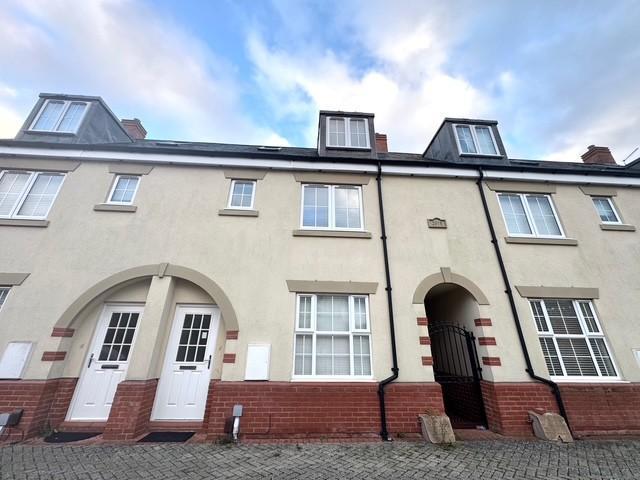 3 bedroom townhouse to rent