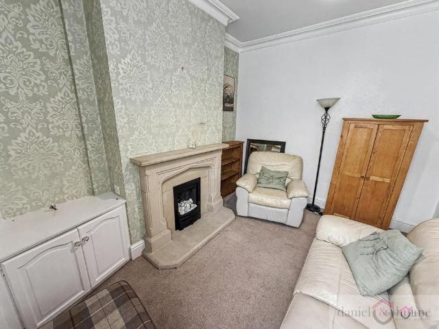 3 bedroom townhouse to rent