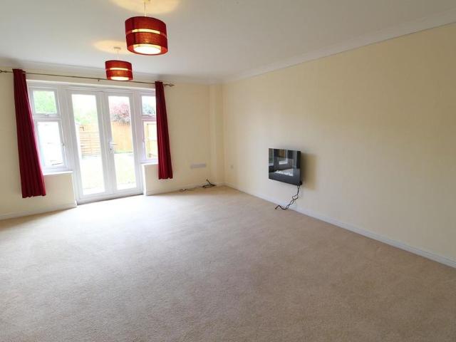 3 bedroom townhouse to rent