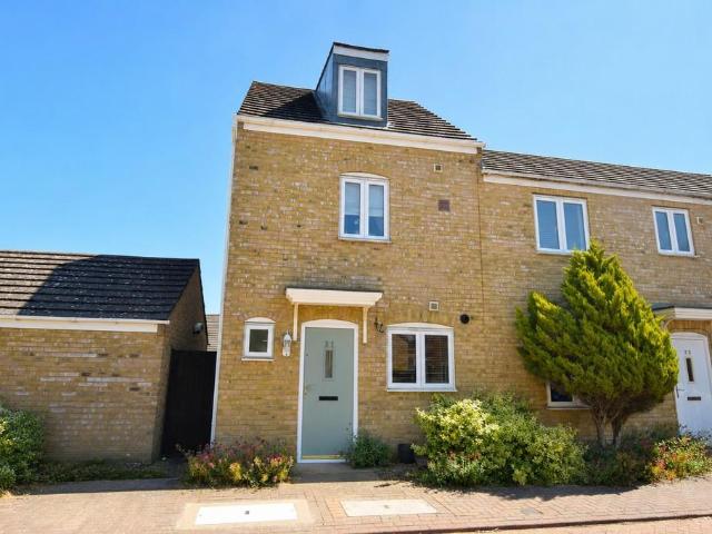 3 bedroom townhouse to rent
